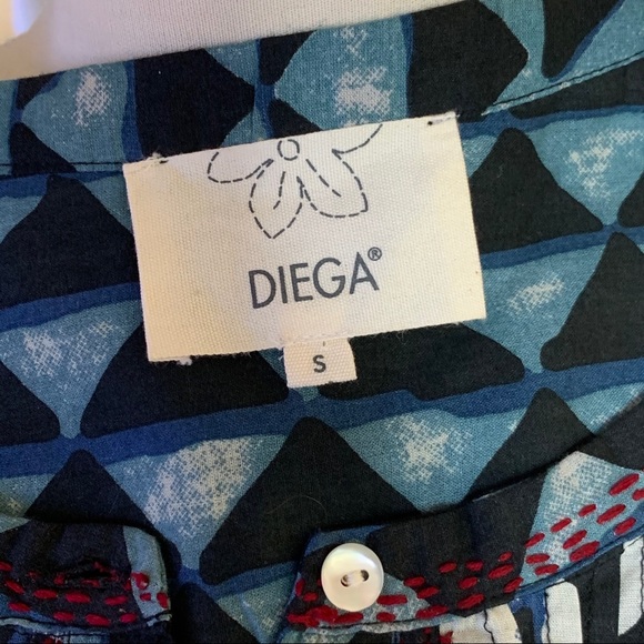 DIEGA Women’s Shirt ButtonFront Embroidered Detail - Picture 3 of 9